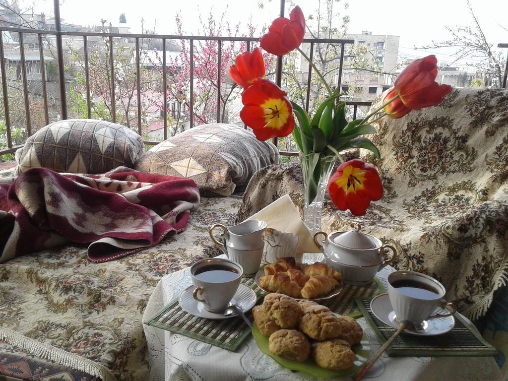 Guest House Edem Tbilisi Bagian luar foto